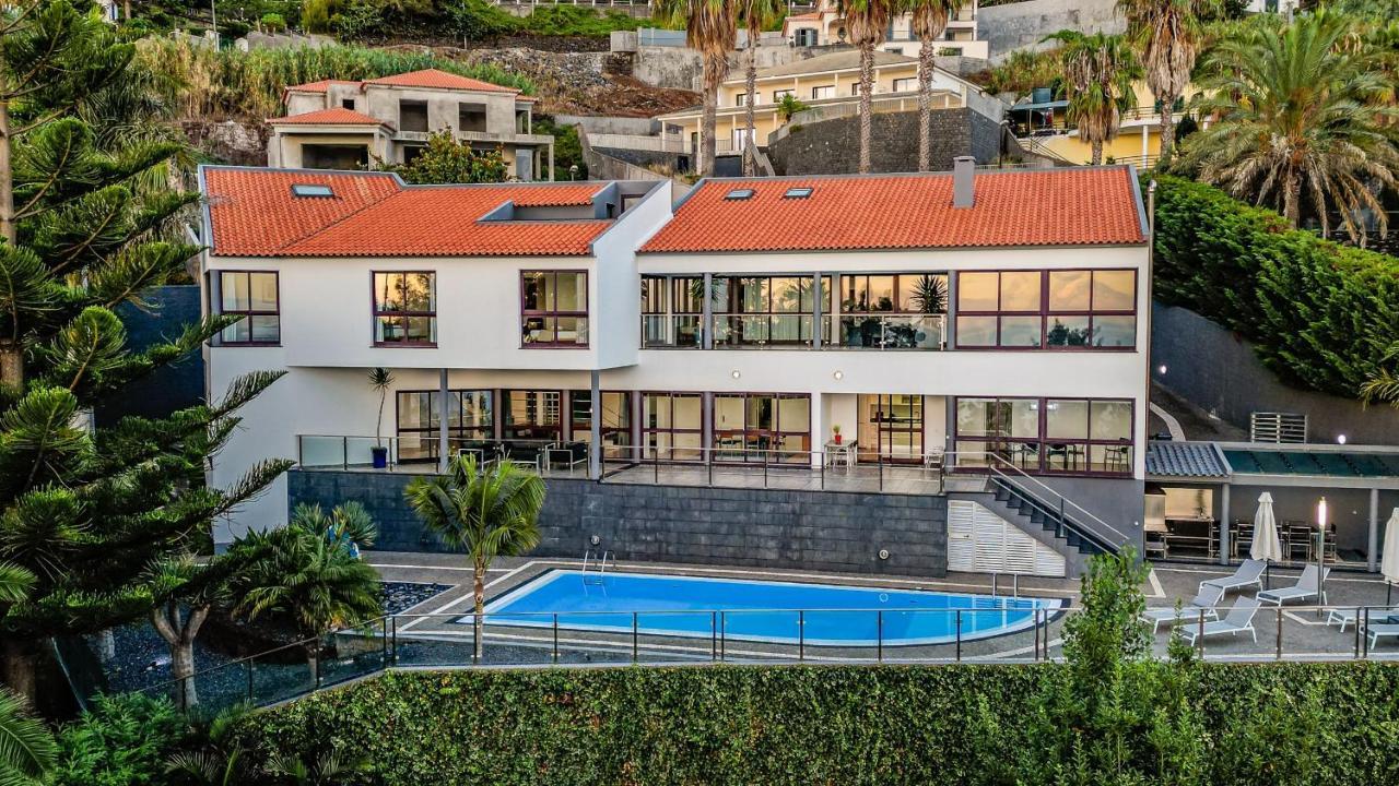 Ample Villa With Pool And Gorgeous Ocean View Funchal  Exterior photo